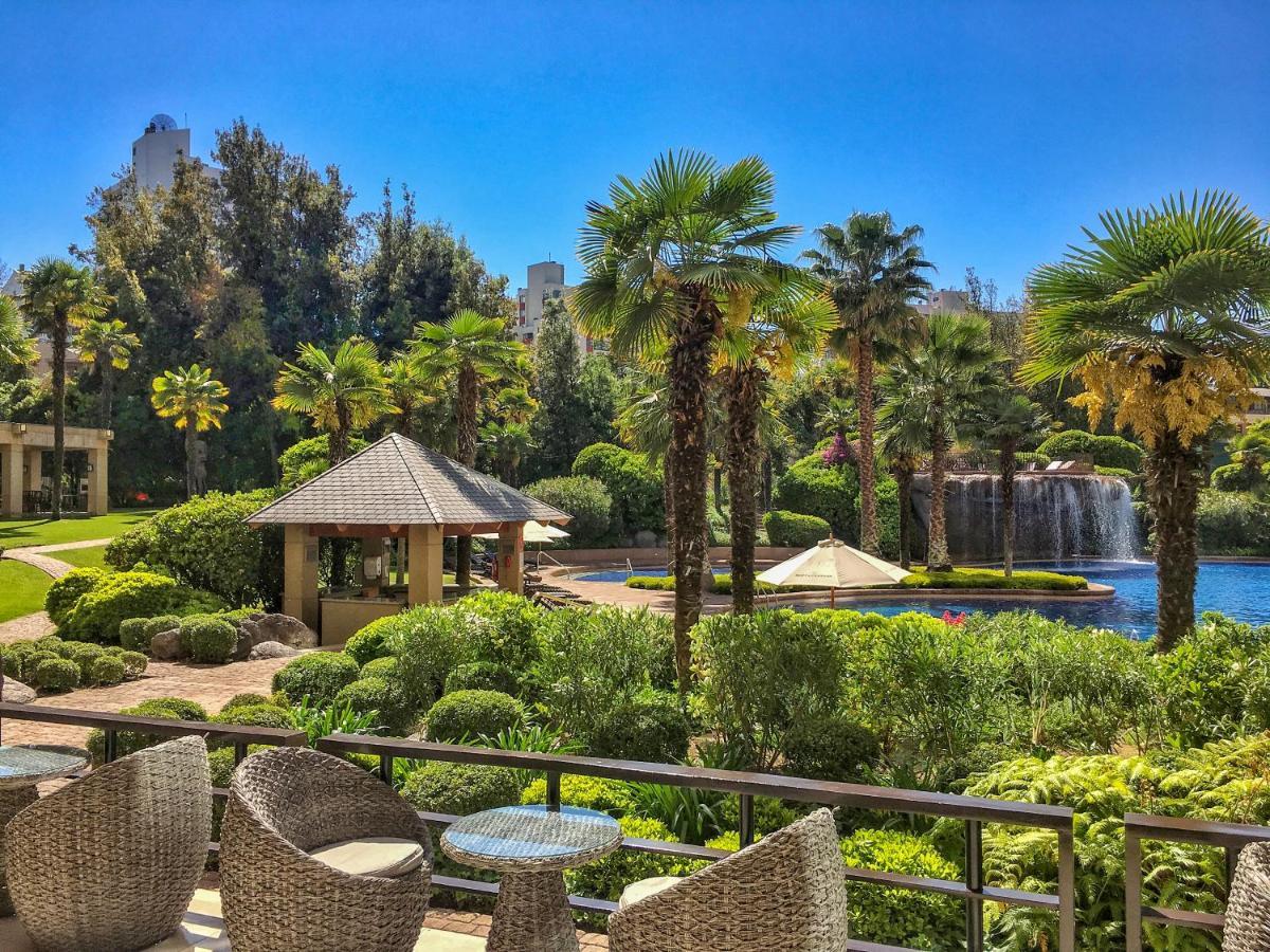 Mandarin Oriental, Santiago Hotel Exterior photo